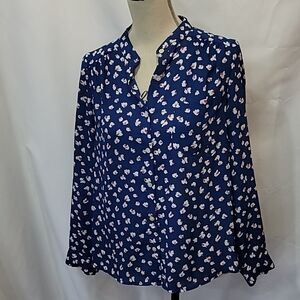 3/$30 GRAYSON Floral Motif Iron Free Button Down Shirt Blouse
